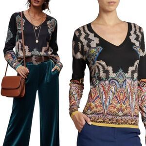 Etro Multicolor Patterned Sweater
Mostly black. Whispers Moira Rose